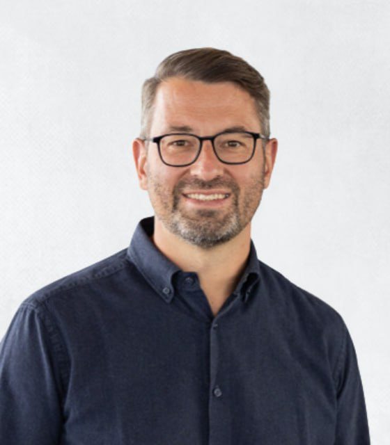 Johann Keller erhält den Davos Leader of the Century Award für seine 30-jährige Arbeit zur Neugestaltung des Paradigmas globaler Kapitalströme